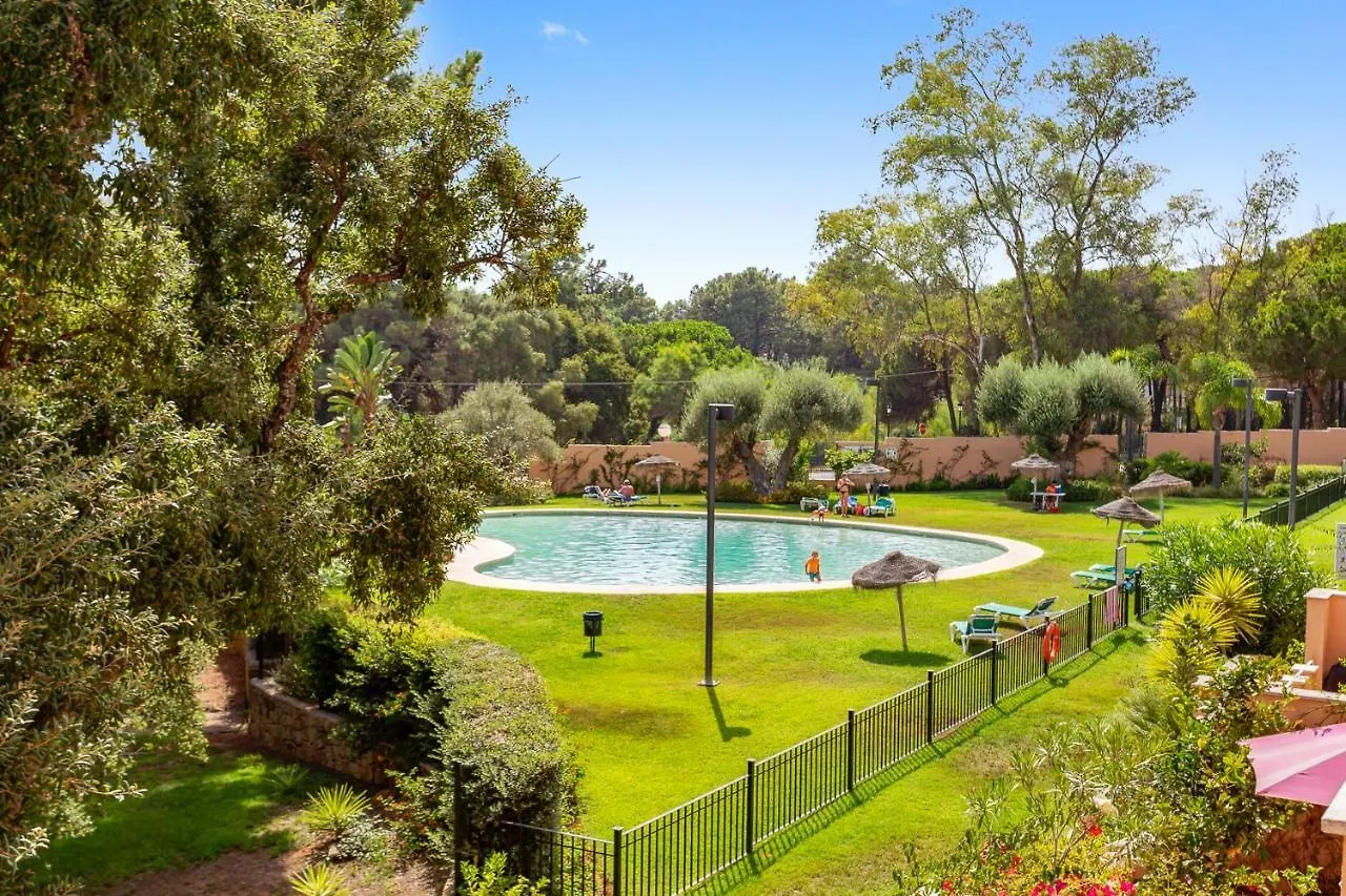 Beautiful Apartment With Big Terrace And Access To 3 Pools Elviria Marbella Spain