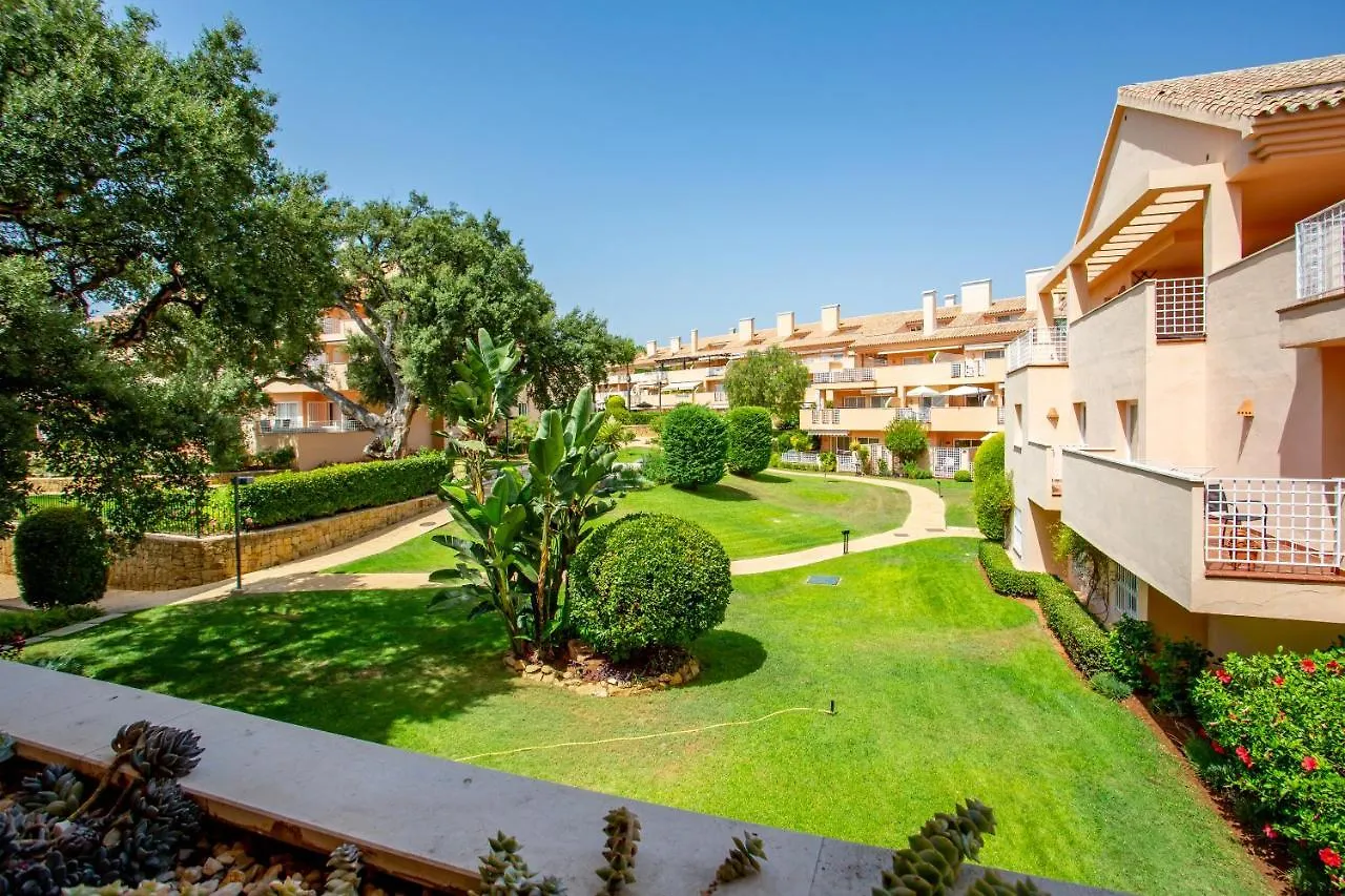 Beautiful Apartment With Big Terrace And Access To 3 Pools Elviria Marbella