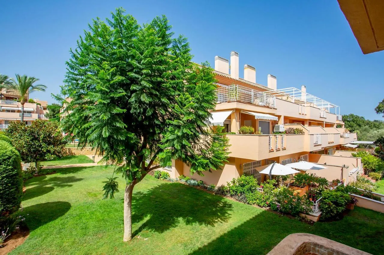 Beautiful Apartment With Big Terrace And Access To 3 Pools Elviria Marbella Spain