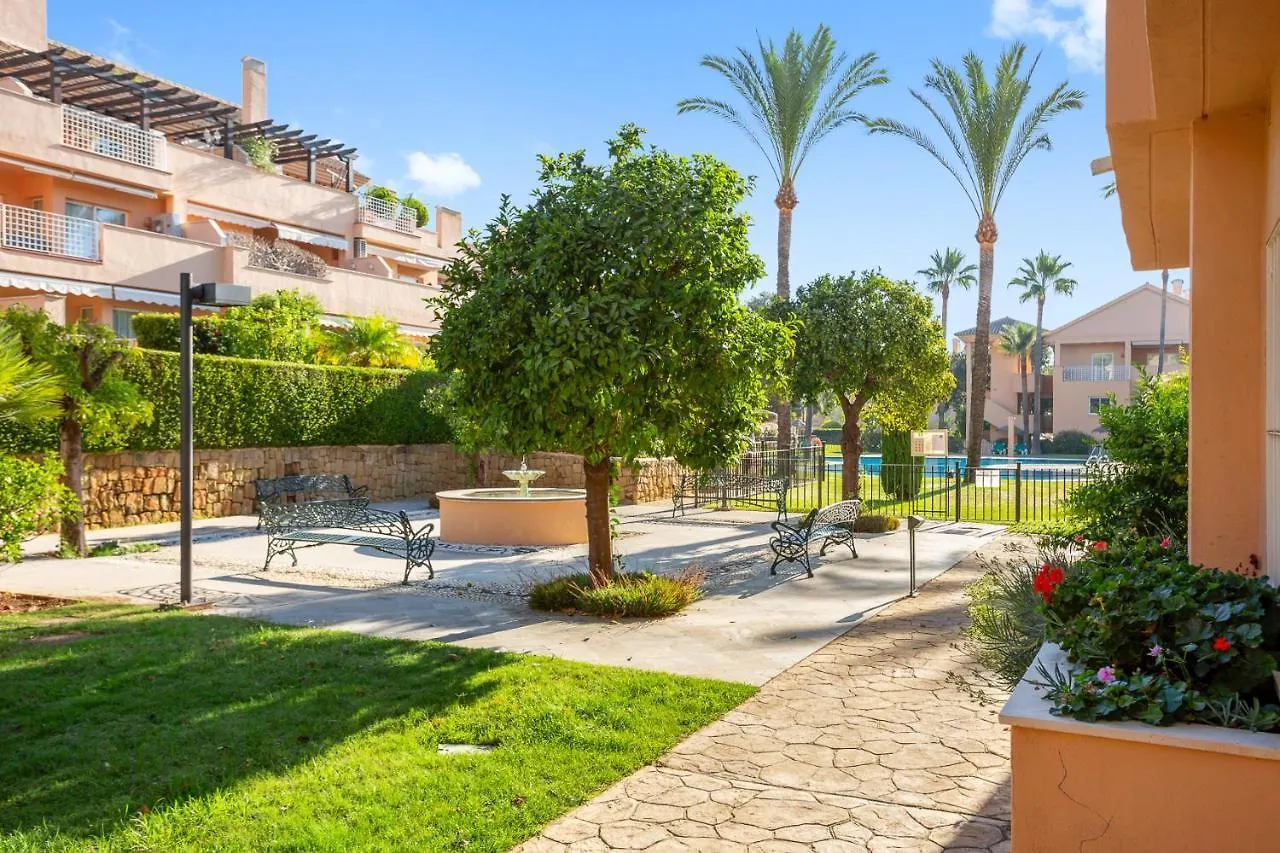 Beautiful Apartment With Big Terrace And Access To 3 Pools Elviria Marbella