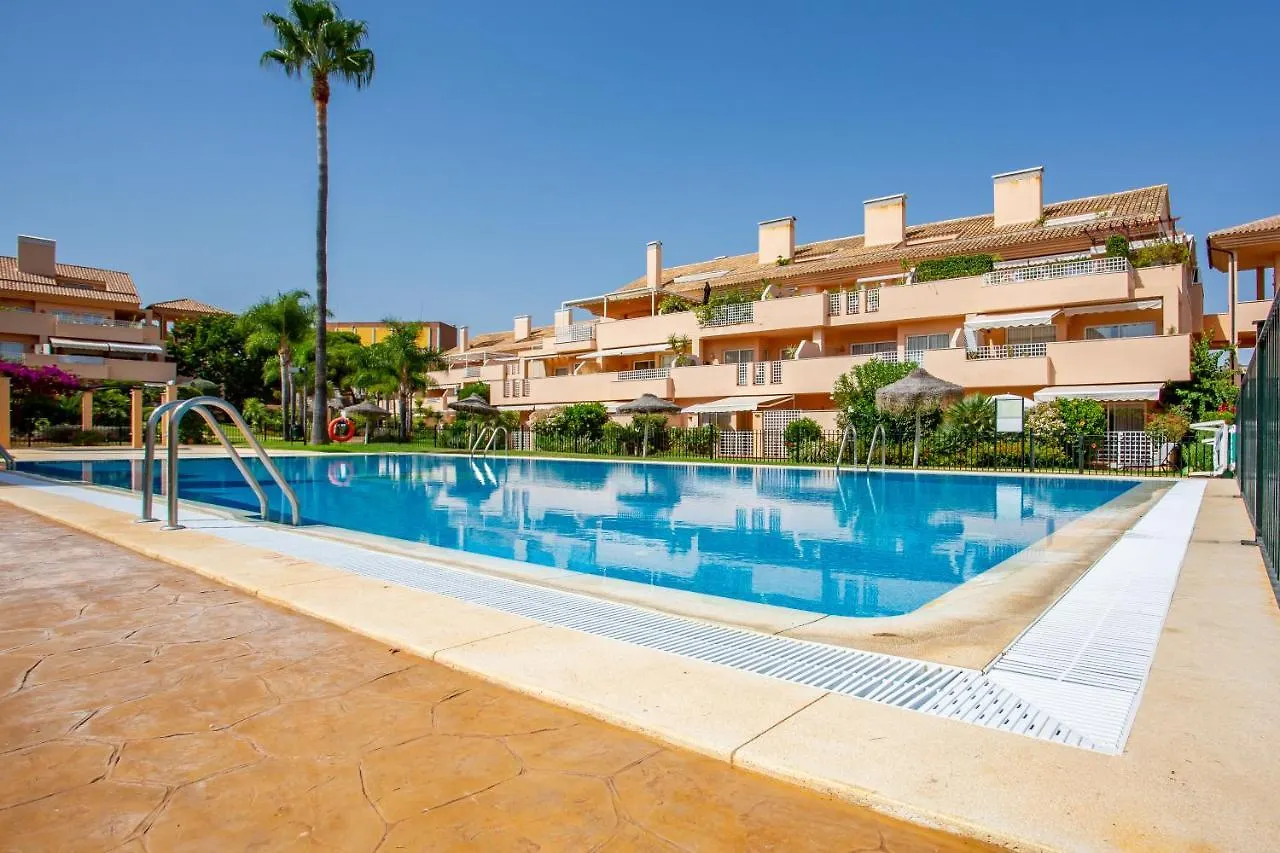Beautiful Apartment With Big Terrace And Access To 3 Pools Elviria Marbella